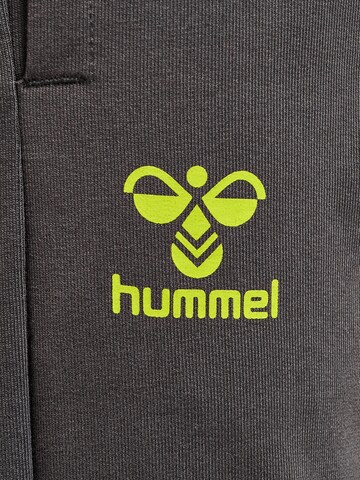 Hummel Tapered Workout Pants 'OFFGRID' in Grey