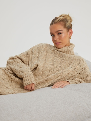 Robes en maille 'Saskia' millane en beige