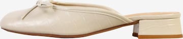 Décolleté 'Pumps mit Riemchen „Inia“' di Super Mode in beige: frontale