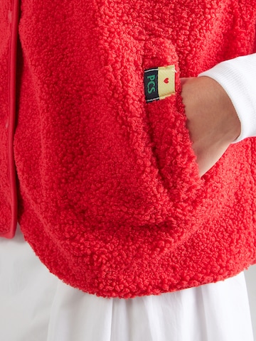 PIECES Vest 'PCKATTY' in Red