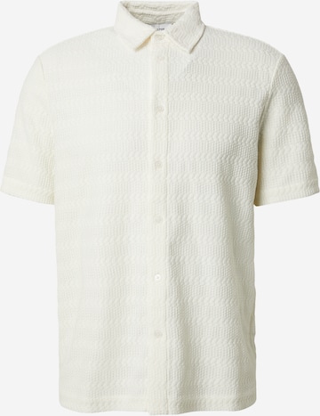 Comfort Fit Cămașă 'Christian' de la DAN FOX APPAREL pe alb: față