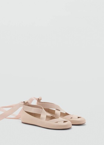 MANGO Ballerina 'Swan' in Beige