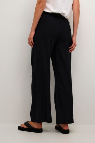 Wide leg Pantaloni di Kaffe in nero