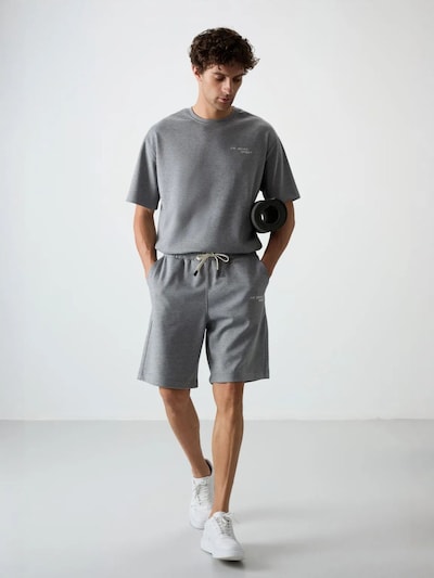Tommy Life Sports suit in L in Grey, Item view