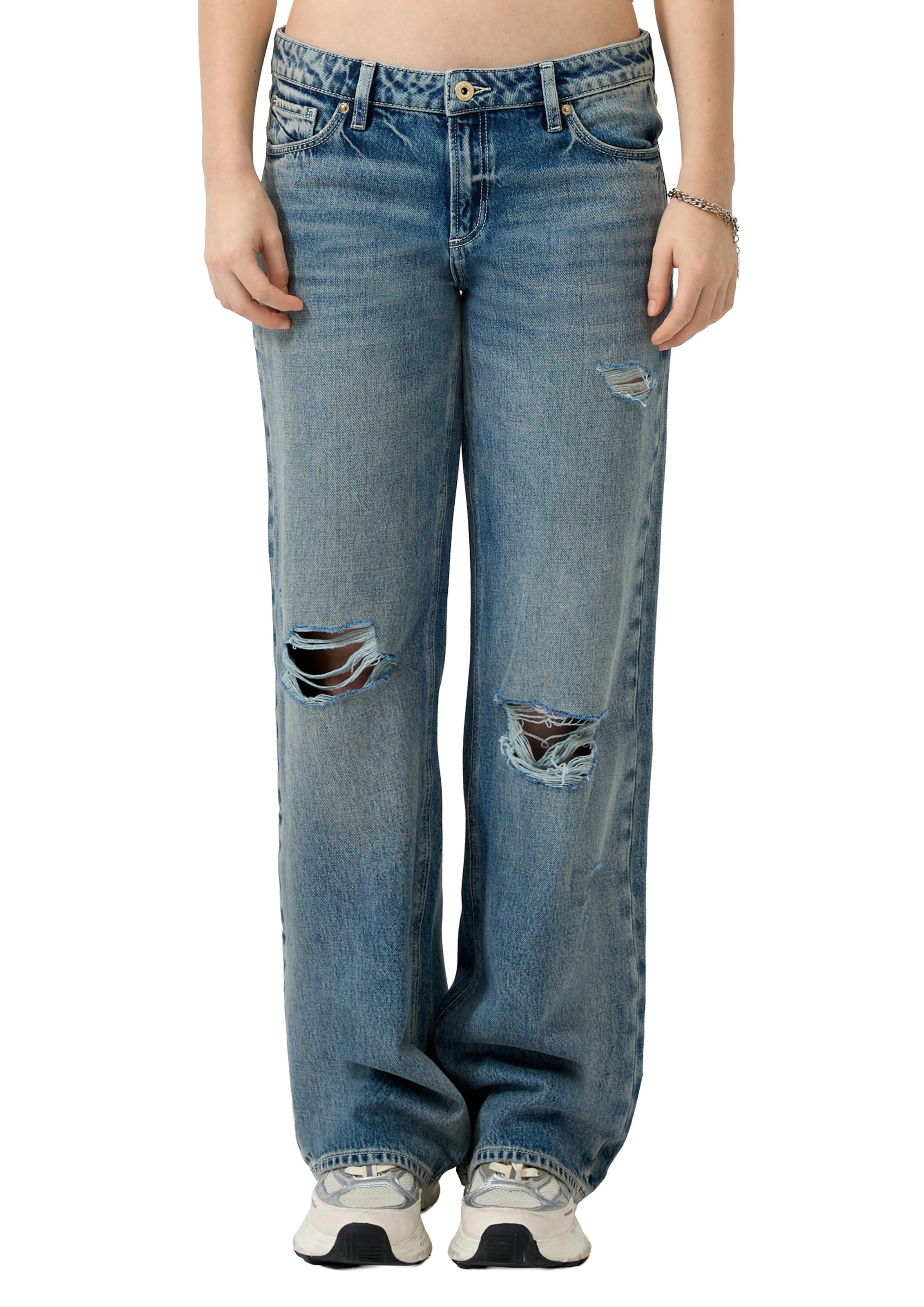 QS Wide leg Jeans 'Catie' in Blue: front