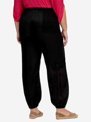 SHEEGO Tapered Pants in Black