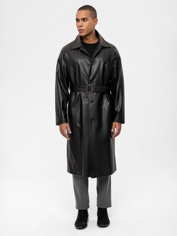 Antioch Between-seasons coat in Black