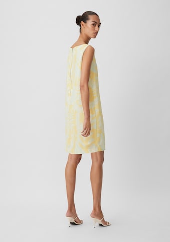 COMMA Kleid in Gelb: Rückseite
