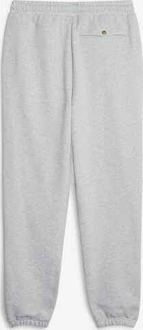 Tapered Pantaloni di PUMA in grigio