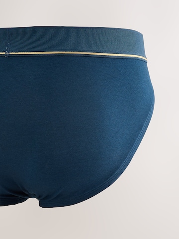 Next Slip in Blau