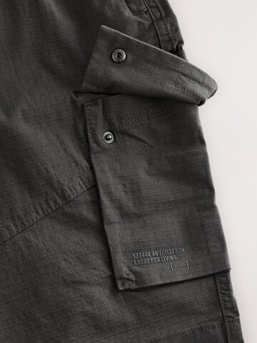 regular Pantaloni cargo di Next in grigio