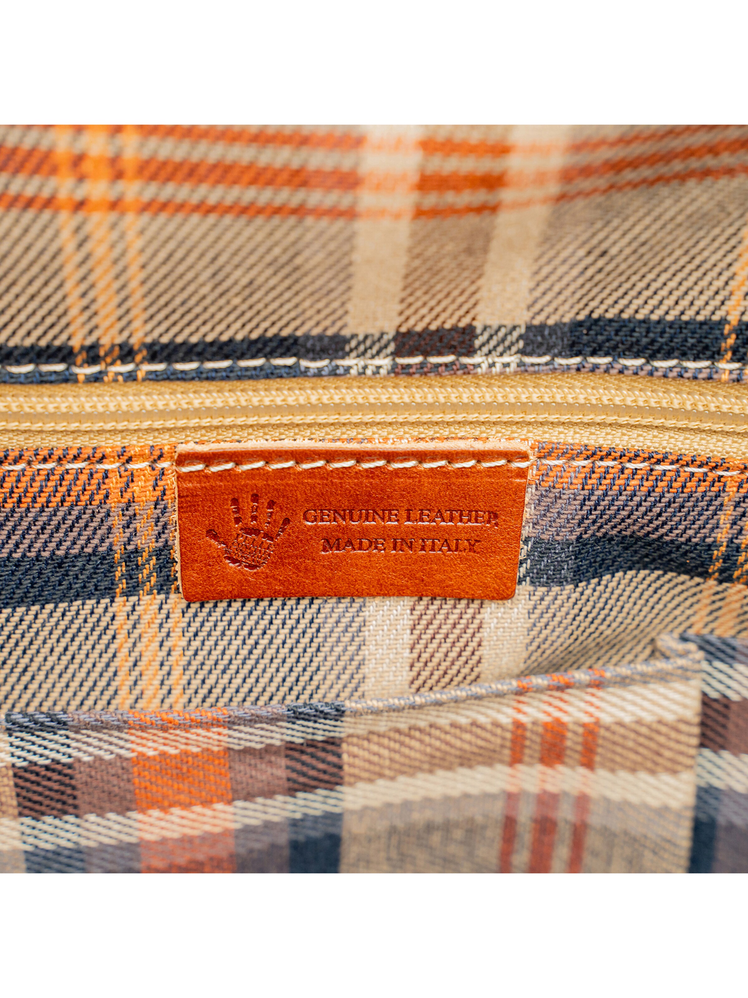 bupell Shoulder Bag 'Valesca' in Brown