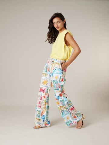 Loosefit Pantalon Deeluxe en mélange de couleurs