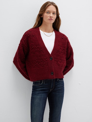 Mavi Kardigán - Červená: predná strana