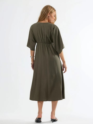 Busem Kleid in Grün