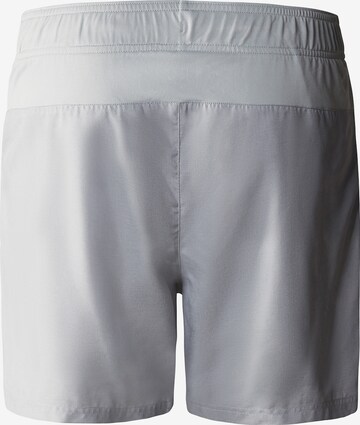 Regular Pantalon de sport THE NORTH FACE en gris