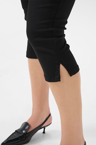 KAFFE CURVE Slimfit Jeans in Schwarz