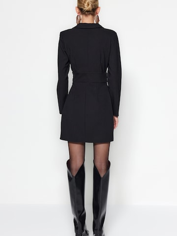 Trendyol Šaty - Čierna