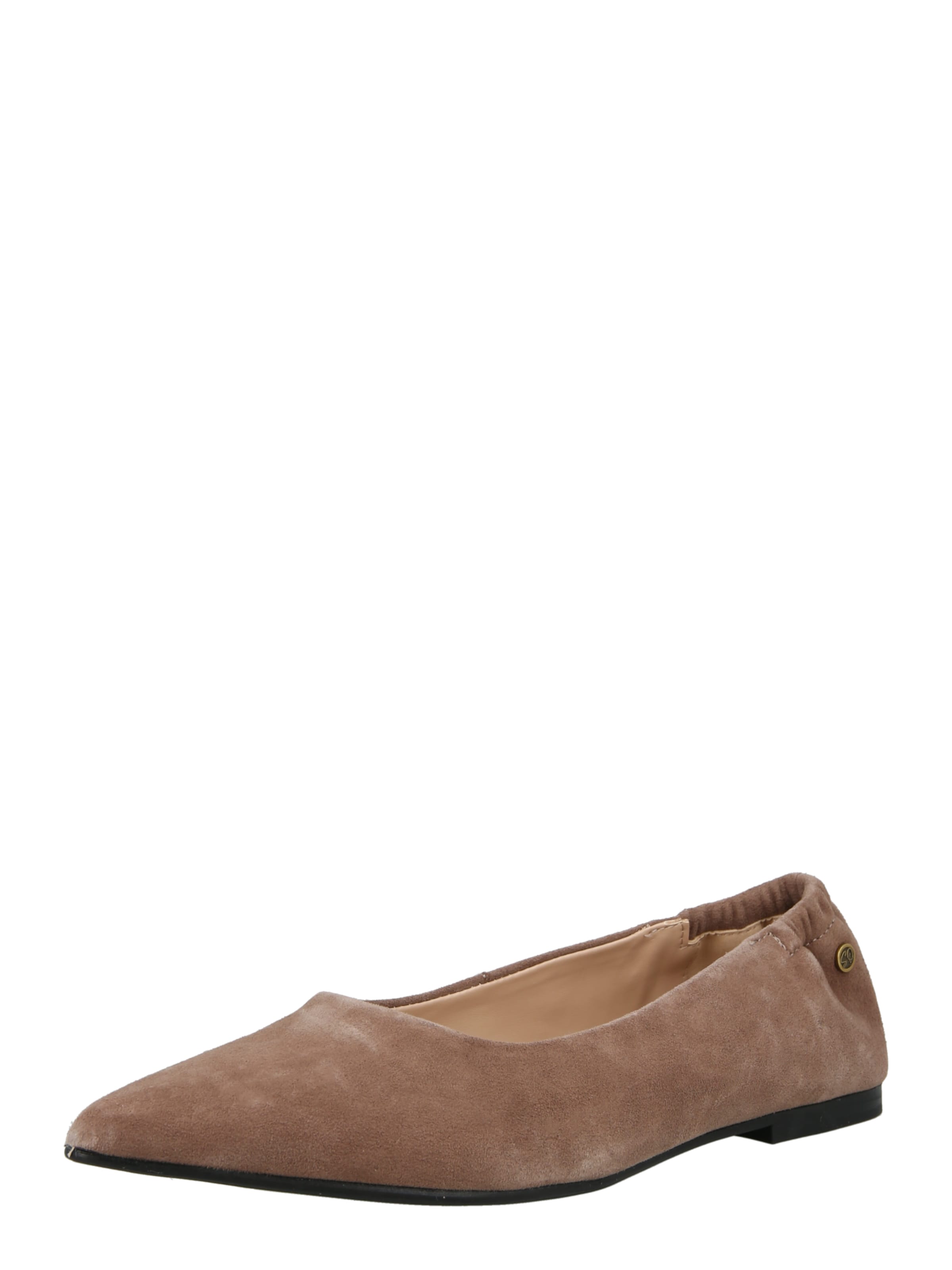 s.Oliver Ballerina in Brown: front