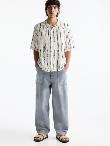 Pull&Bear Comfort fit Button Up Shirt in White