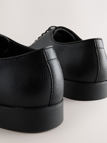 Chaussure à lacets Next en noir
