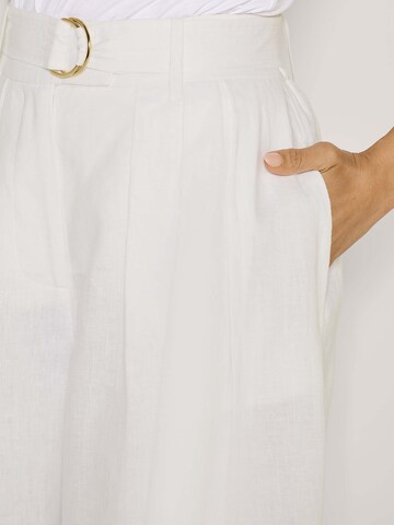 MADELEINE Loosefit Broek in Wit