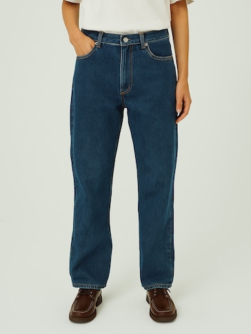 Loosefit Jean 'Kenzie' NORR en bleu : devant