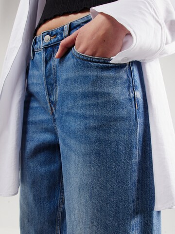 & Other Stories Loosefit Jeans in Blauw