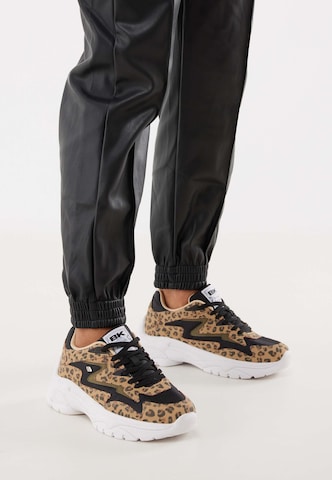 Baskets basses 'Galaxy' BRITISH KNIGHTS en marron