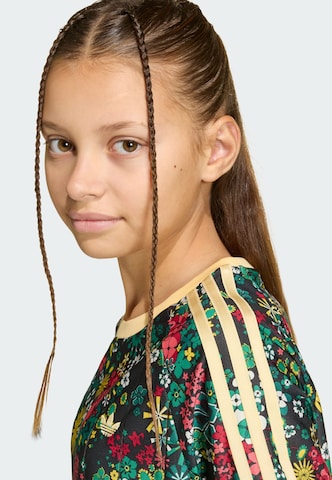 ADIDAS ORIGINALS - Camiseta en negro