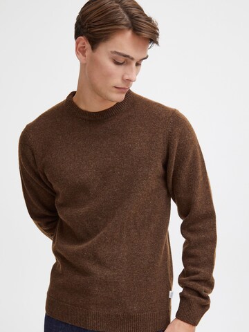 Casual Friday - Jersey 'KARL' en marrón