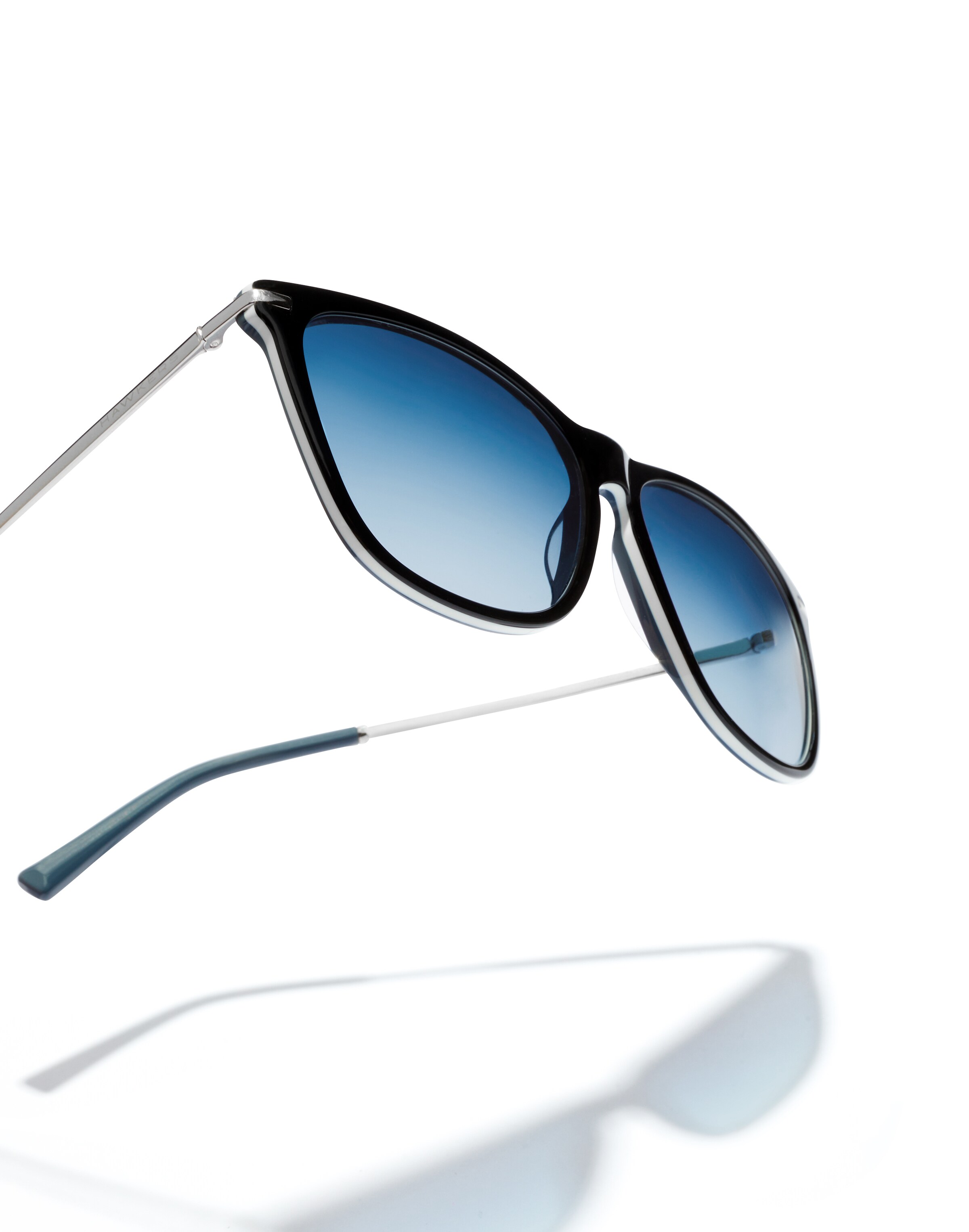HAWKERS Sunglasses in Silver
