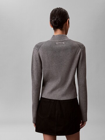 Calvin Klein Jeans Strickjacke in Grau