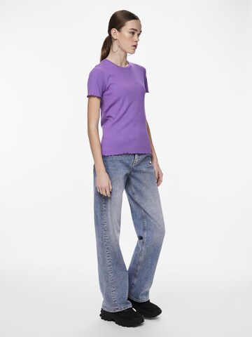 T-shirt 'NICCA' PIECES en violet