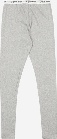 Calvin Klein Jeans Скинни Леггинсы в Серый