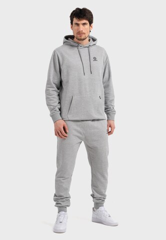 Oldskull Tapered Jogger 'Basic Oldskull 25 Logo' in Grau