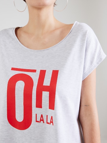 miss goodlife Shirt 'Oh Lala' in Grijs