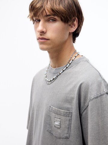 Pull&Bear T-shirt i grå
