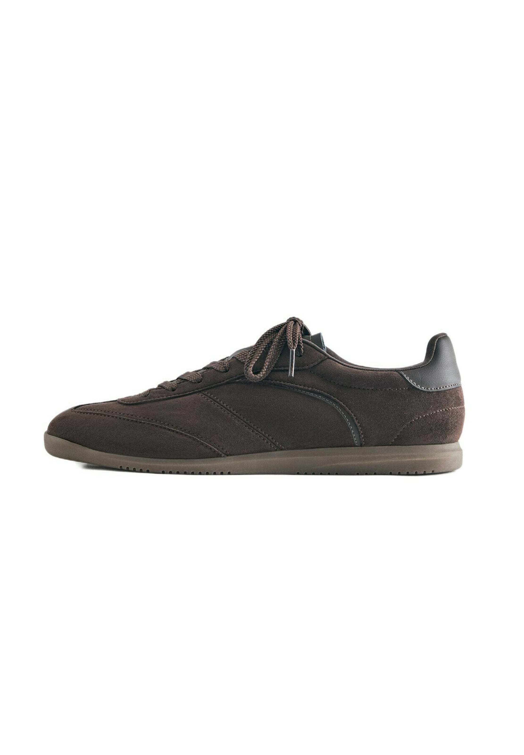 Baskets basses Pull&Bear en marron : devant