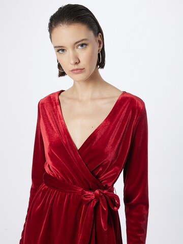 Robe 'STINE' PIECES en rouge