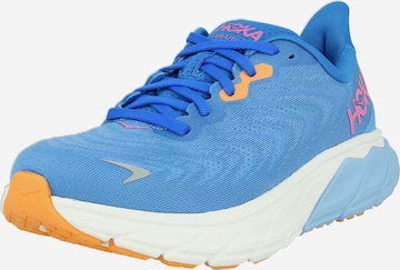 Hoka One One Loopschoen 'ARAHI 6' in Blauw: voorkant