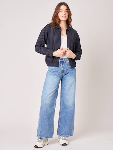 Deeluxe Übergangsjacke‌‌‌‌‌‌‌‌‌‌ in Blau