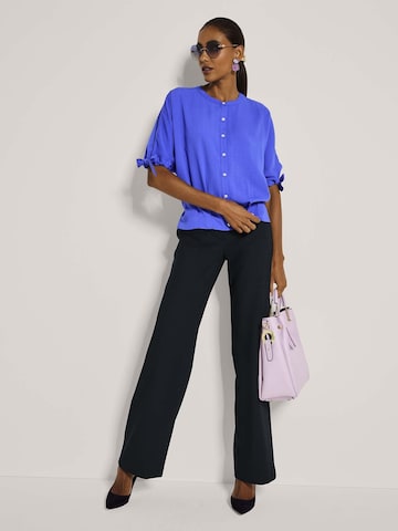 MADELEINE Blouse in Blauw