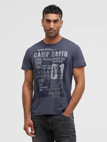 Maglietta di CAMP DAVID in blu: frontale