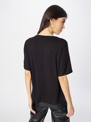 Tricou de la s.Oliver pe negru