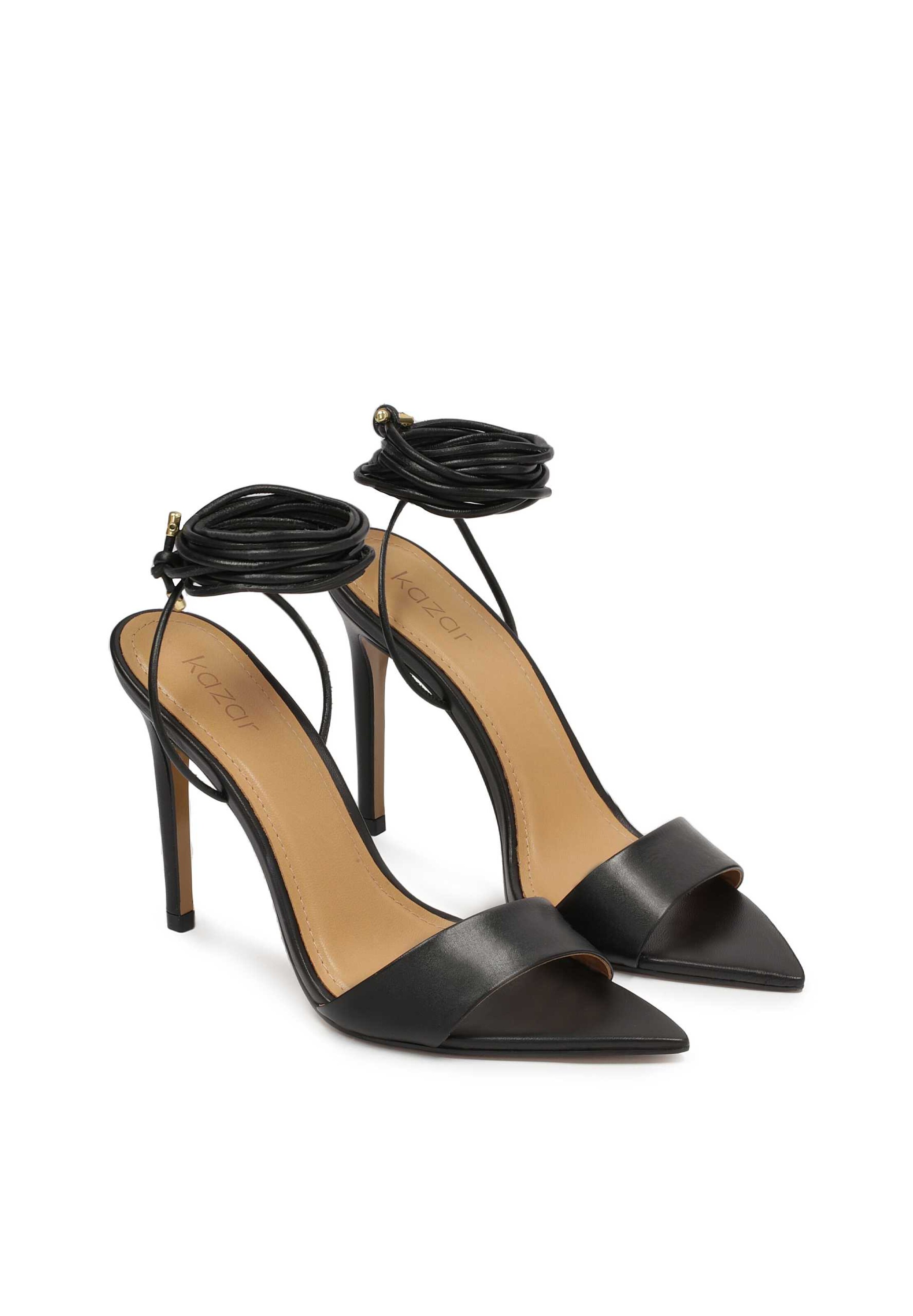 Kazar - Sandálias com tiras em preto
