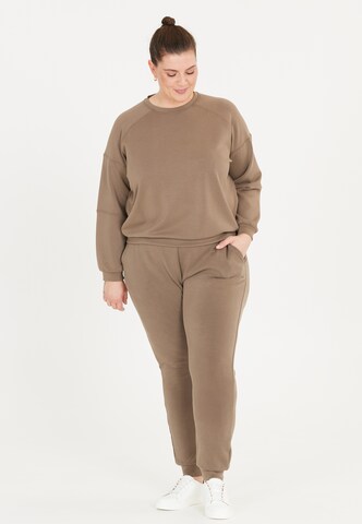 Q by Endurance Tapered Broek 'Alaia' in Bruin
