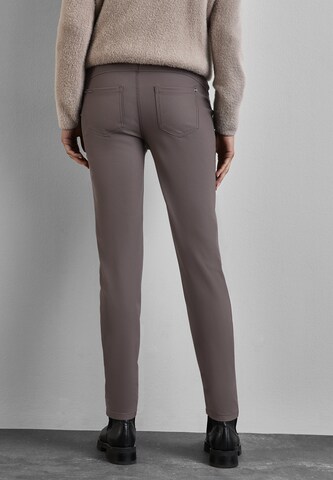 STREET ONE Slim fit Pants in Brown
