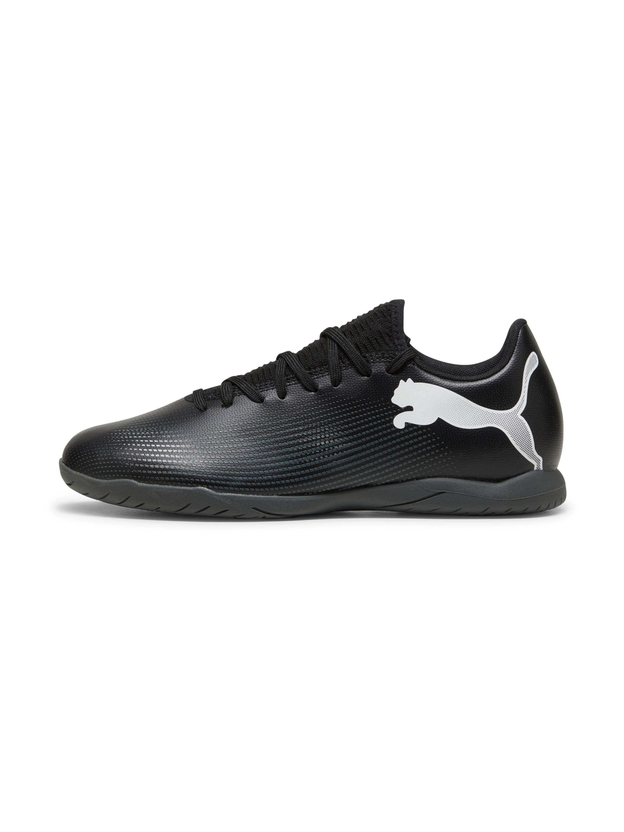 PUMA Fußballschuh 'Future 7 Play' in Schwarz: Vorderseite