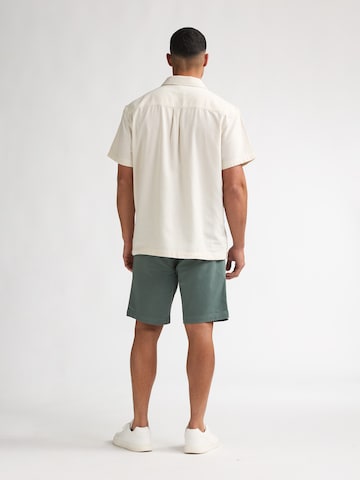 Petrol Industries Regular fit Button Up Shirt 'Maverick' in White